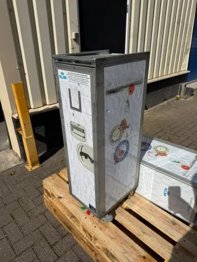 KLM Flugzeugtrolley