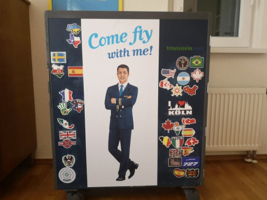 Flugbegleiter Folie für Flugzeugrolley