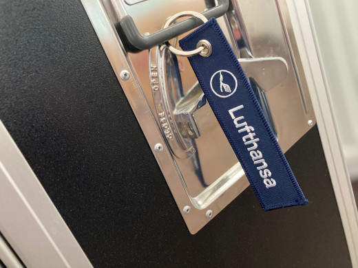 Lufthansa A350 Keyring
