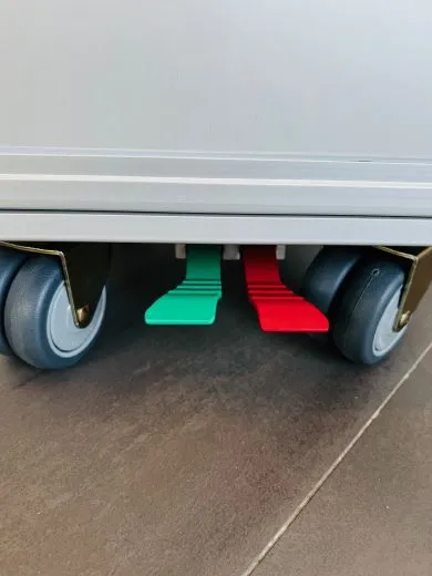 Flugzeugtrolley Wein Edition