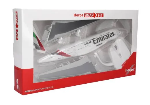 Emirates Airbus A380 – A6-EOH