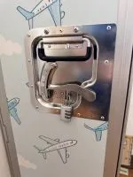 Trolley / Boxen Schloss